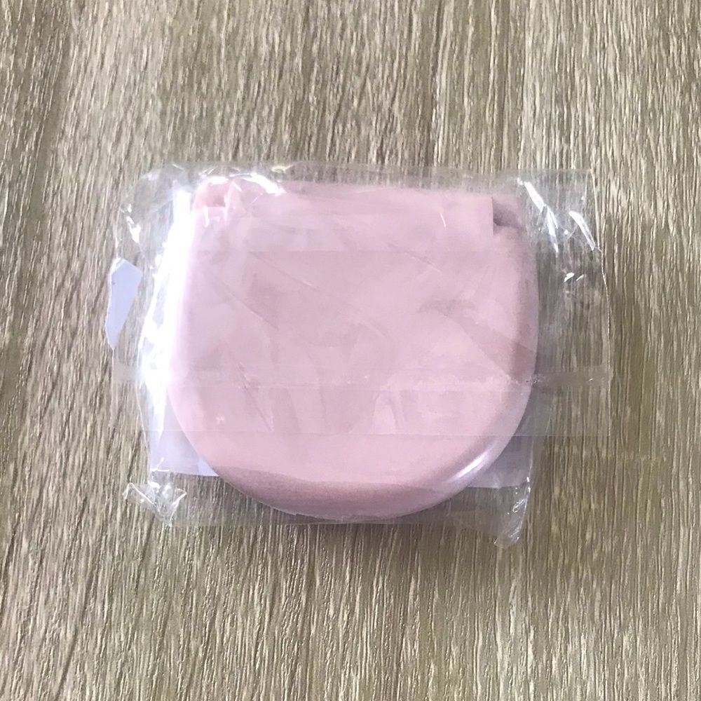 NEW … Mini Portable Travel Sewing Kit - Picture 3 of 4